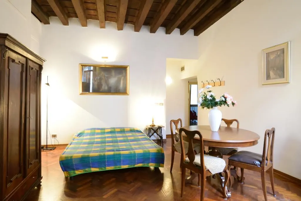 Studio Al Bovolo Venice 0*,  Italy